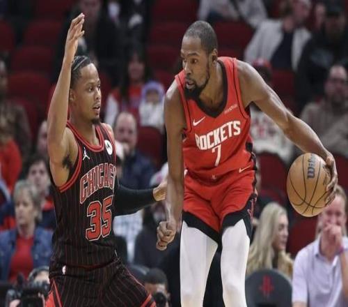 拉锯战!火箭三分12中3陷被动:杜兰特12分7板,乌度卡场边生气