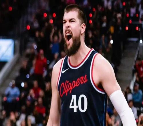 27罚全中！快船真崛起了！杨瀚森同届生成大腿！