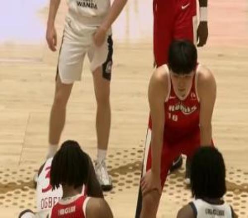马刺VS尼克斯_马刺VS尼克斯比赛回放_高清无插件直播