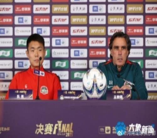 公牛VS马刺_公牛VS马刺比赛回放_高清无插件直播