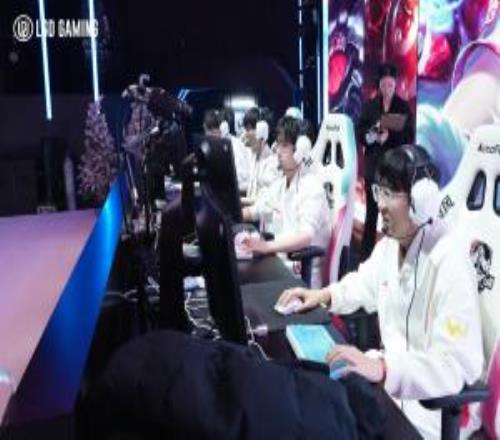 中单差距还是全方面差距LGD不敌JDG谁的问题最大