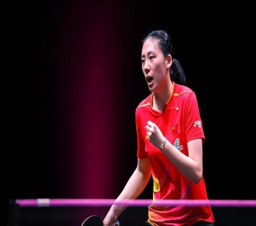 恭喜!中国女乒21岁1米80王牌晋级:新版王曼昱上演逆转好戏