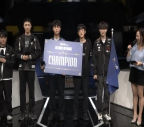 Scout：确实打得好的选手在操作和想法和指挥都很干脆利落和优秀