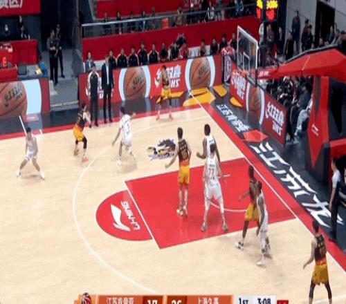 26岁广西球王，在质疑声中成为本土得分王