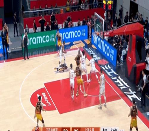 26岁广西球王，在质疑声中成为本土得分王