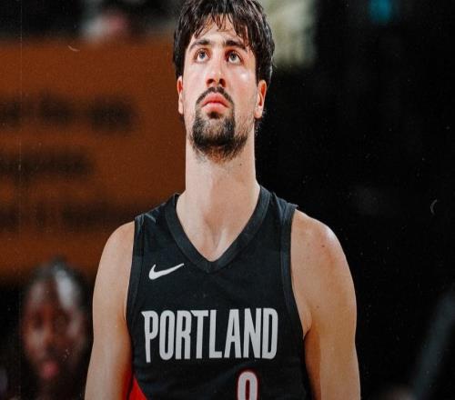 场均25+5+5队史次人！阿夫迪亚超詹杜选票有理拿5千万比两亿还猛