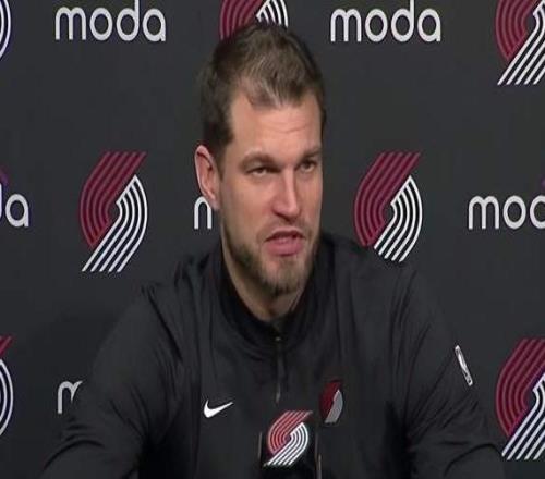 开拓者赢球斯普利特盛赞克林根是核心，评价杨瀚森则毁誉参半