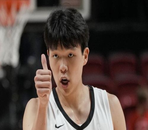 杨瀚森打5场，开拓者净胜17分！弃用他8场输6场，斯普利特脸肿了