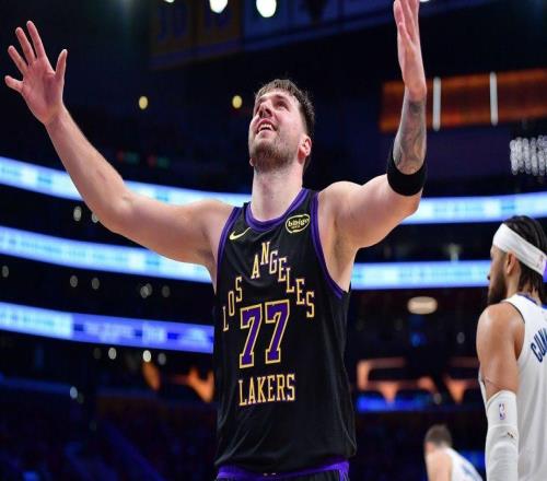 雷吉米勒怒斥湖人队卢卡东契奇防守懒散，活塞队大胜