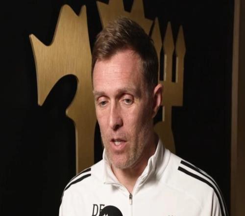 弗莱彻：非洲杯出局的球员周日踢不了，阵容会和上一场差不多