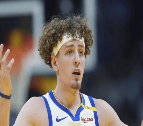 巴特勒带替补堪称一绝！带二阵攻守兼备，经常一波流，统治力拉满