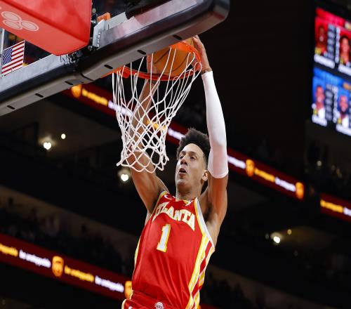 张佳玮自信满满称半场单挑库里巴特勒也是勇士对手中的神话但老鹰打垮勇士明显不在话下_NBA直播