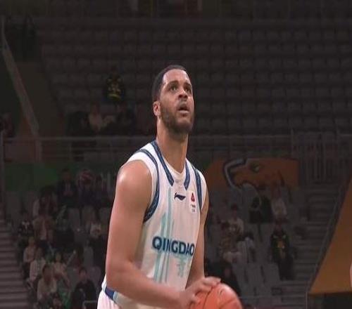 辽篮被黑马狂虐16分！杨鸣输得太憋屈了，新援7投1中堪称大水货