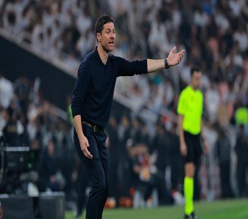 足坛一夜动态：皇马解雇阿隆索，C罗遭遇三连败，利物浦新年首胜