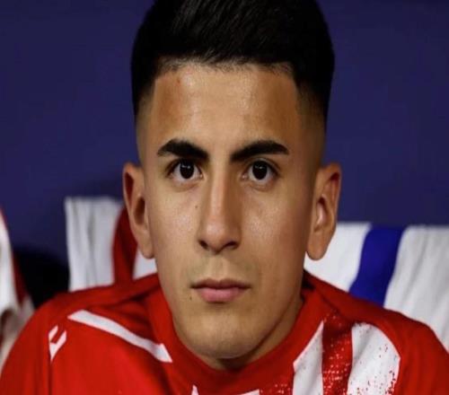 记者：阿尔马达对自己的处境非常不满，周四将会见马竞管理层