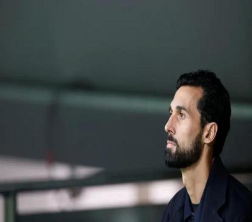 马卡：阿韦洛亚依旧像球场上的那个战士，他要维护皇马的一切