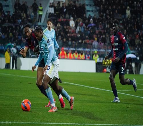 点球取消+20射无果！尤文01爆冷负卡利亚里，跌至第五无缘欧冠区