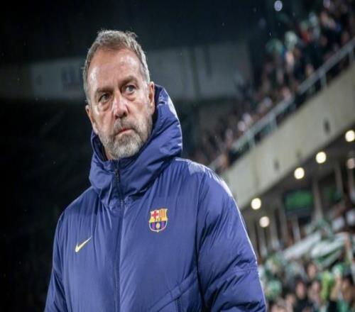 3球被吹3球中框！巴萨12不敌皇社11连胜戛然而止，皇马笑纳大礼