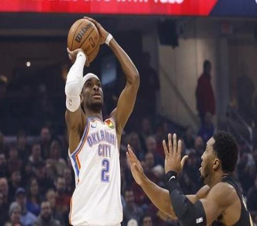 亚历山大30分霍姆格伦28+8雷霆客场大胜骑士