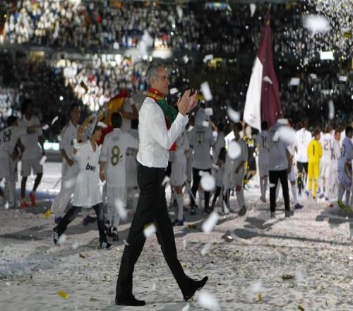 穆帅与阿韦洛亚的深厚友谊真是让人怀疑他们的忠诚是不是只在足球场上_西甲直播