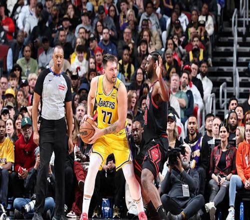 以攻代守的胜利湖人痛揍公牛,五小打胜高机五峰,艾顿是最大败笔