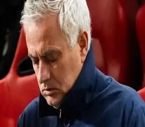 30！波尔图11连胜：穆帅葡超翻盘无望，本菲卡欧冠不胜皇马=出局