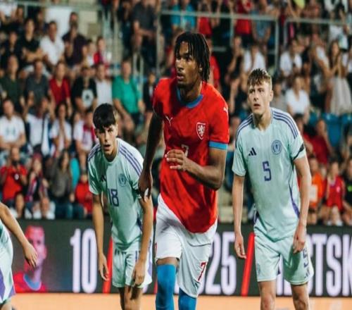 罗马诺：乌迪内斯正和莱比锡谈判，想签捷克20岁前锋爱德华多