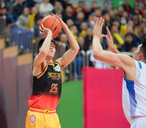 在郭士强面前轰29+4+8，正负值+28！球迷：国家队后卫线最佳答案