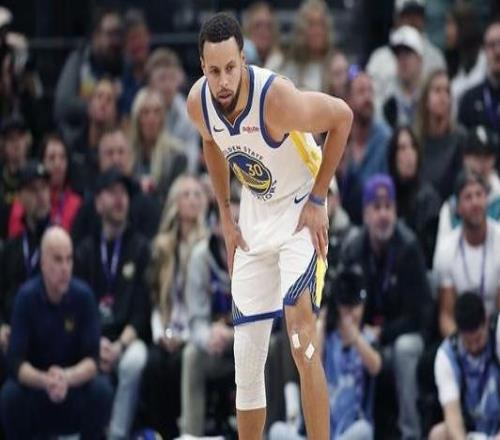 库里：我清楚联盟里发生的一切但眼下的任务是继续赢球