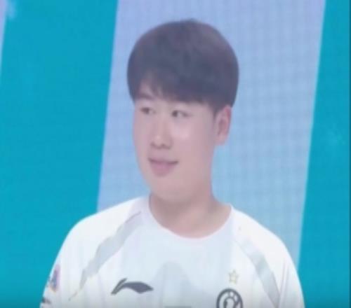 iG发布德杯FMVPWei的选手纪录片：我们一往无前