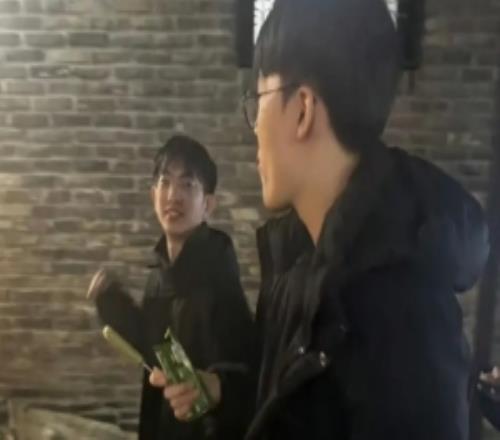 AL经理爱笑转评Kael出道五周年动态：冰激凌战士珍洪